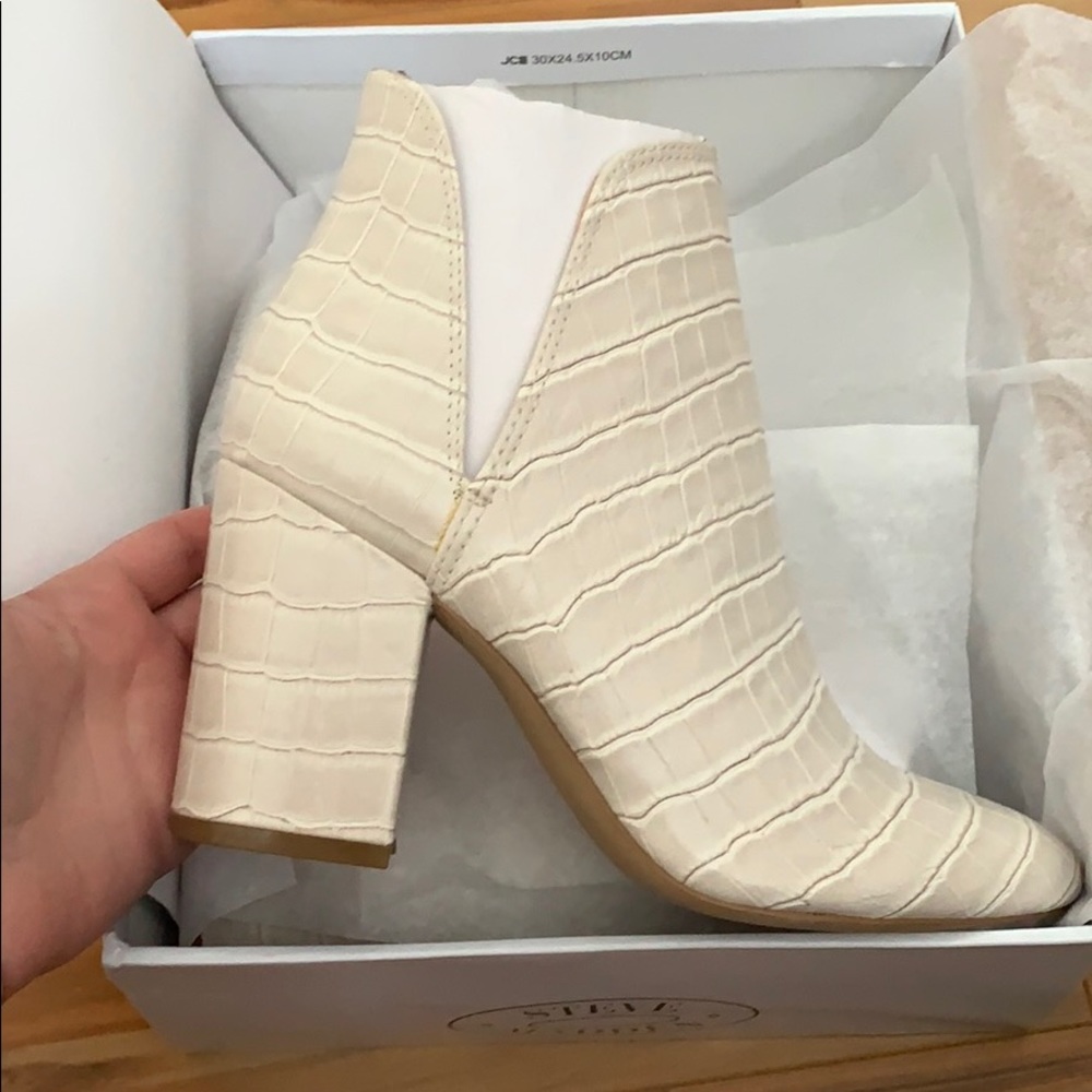 Steve Madden Rookie Booties